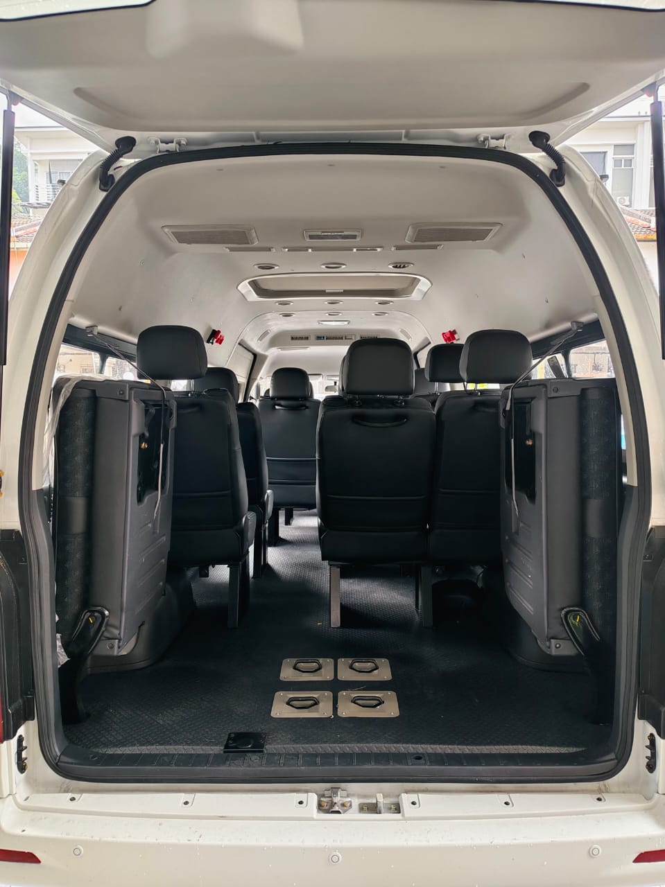 Foton 18 Seaters Auto (1)