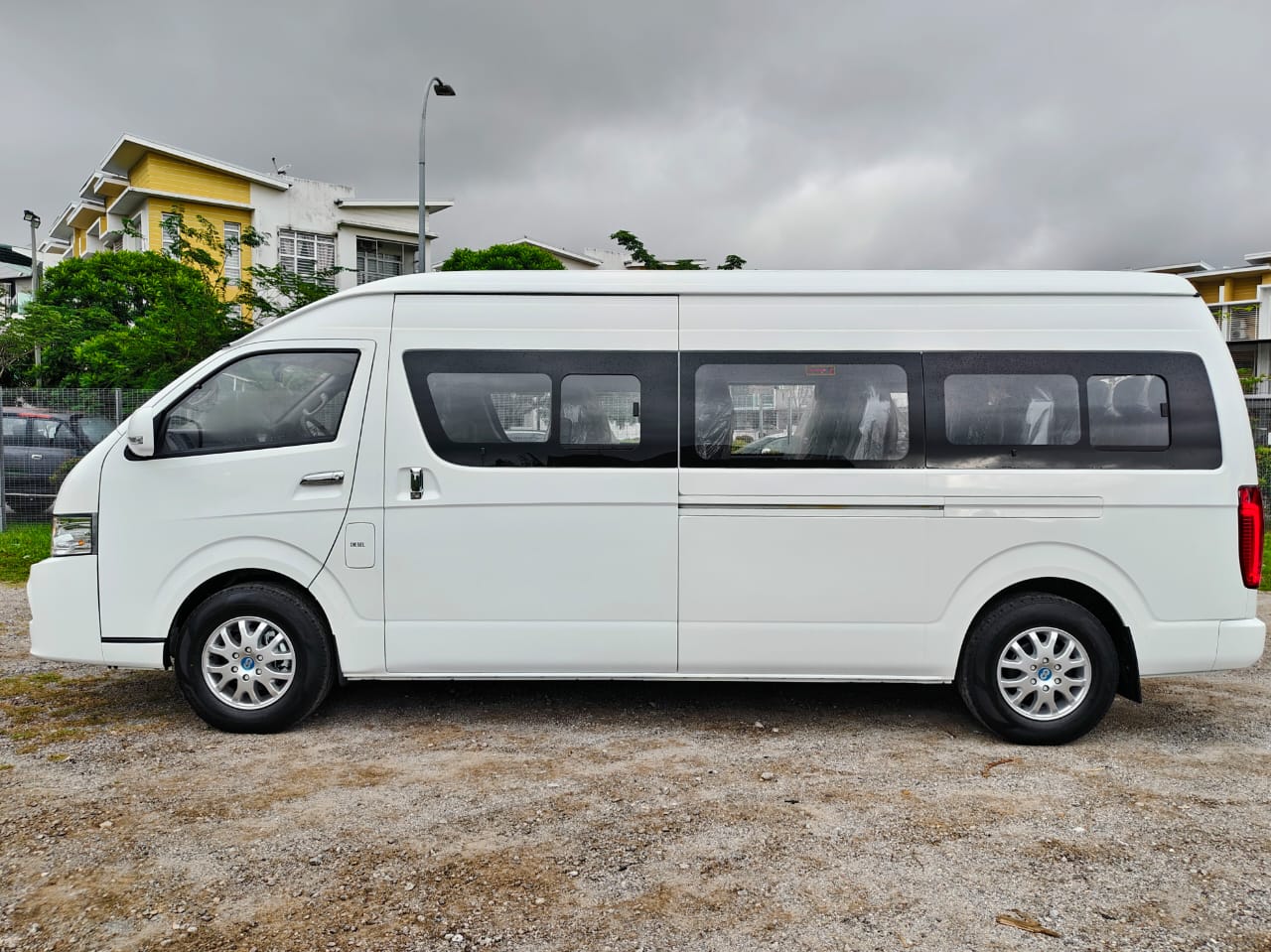 Foton 18 Seaters Auto (2)