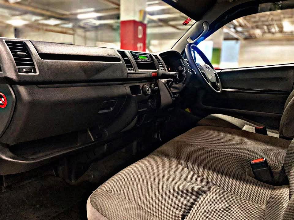 Hiace Panel Van (5)